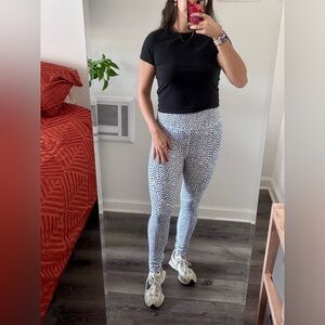 DOYOUEVEN // Stylish Black and White Women's Pants